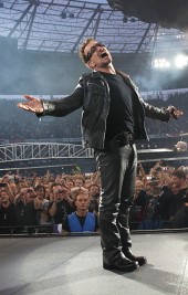 U2-Live-Bono