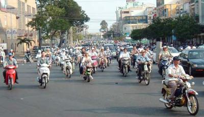 Quelle: Fabian; Straßenszene in Saigon
