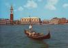Venezia<br />
una gondola nel bacino<br />
One gondola in the basin<br />
Eine Gondel im Hafenbecken<br />
Edizione P&Z fotometalgrafica Bologna