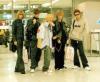 Dir en grey ich glaube am flughafen oda so oO...auf jeden Fall "backstage" tehihi XDD