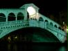 Eine der bekannten Brücken von Venedig