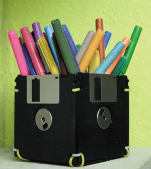 pot-crayon-disquettes