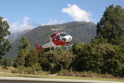 Los geht der Hubschrauberflug rauf zum Mt. Tasman u. Mt. Cook