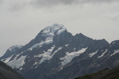 Der hoechste Berg Neuseelands - vom Hooker Valley aus gesehen. Der hoechste Berg Neuseelands - vom Hooker Valley aus gesehen.