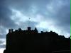 edinburgh|fünf - schloss vor himmel ganz künslerisch gegens licht fotografiert