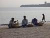 mumbai | vier - händler am chowpatty beach