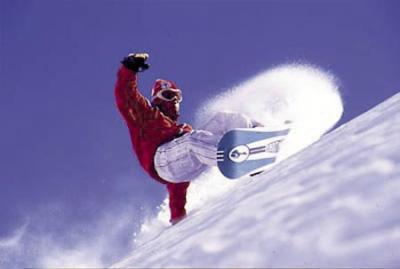 b2-snowboarder