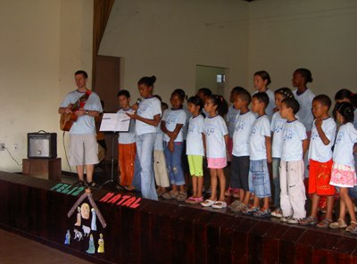 Unser Chor "Vozes da paz" beim Auftritt