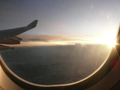 Sonnenaufgang waehrend dem Flug