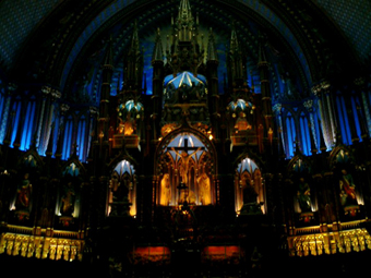 Hier konvertiert man zum Glauben an die Glühbirne! Notredam in Montreal.