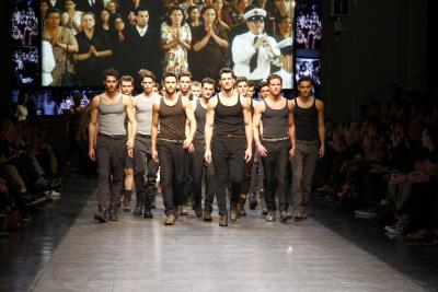 Look-166-Dolce-Gabbana-Men-fw-2010-2011-r
