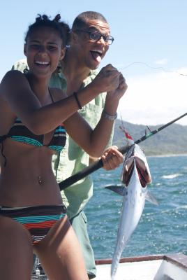 Atun Negro con Pescadores