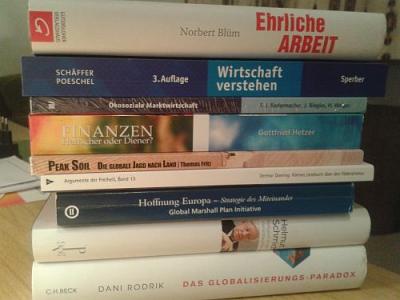 buecher-gmpi-verkleinert-2011-10-20-07-21-05