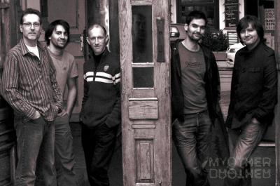 Myob_Bandfoto700_464