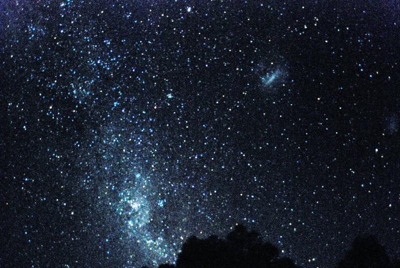 sternenhimmel-in-australien-f6899398-e0fe-4f0a-bdd0-cdef32818dbe