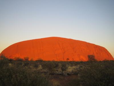 Sonnenaufgang-Uluru