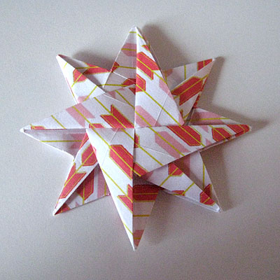 Origami Stern rot